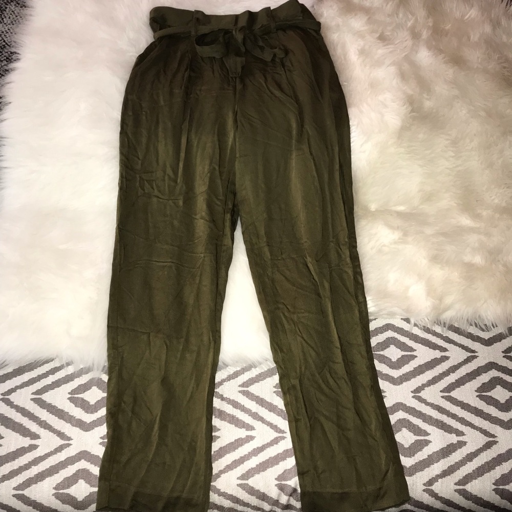 Paper bag waist pants